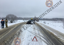 Утром 31 декабря на 20-ом километре автодороги «Алексин-Першино» Алексинского района Тульской области произошло дорожно-транспортное происшествие