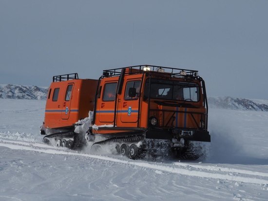На Алтае несколько дней ищут пропавших на снегоходах четверых мужчин