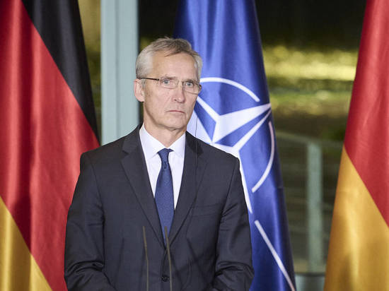 Столтенберг заявил об истощении военных запасов НАТО и ЕС для помощи Украине