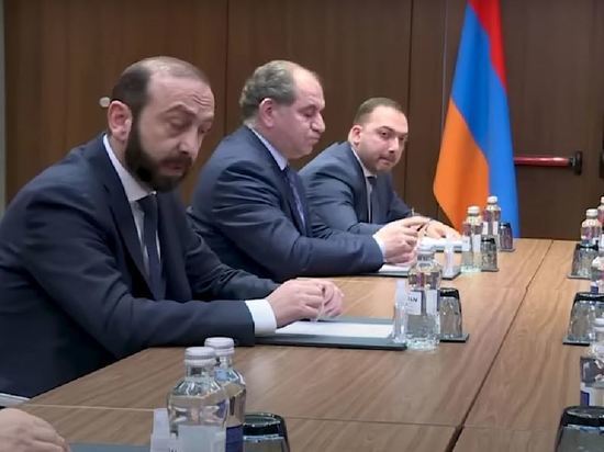 Глава МИД Армении пожаловался заместителю госсекретаря США на Азербайджан