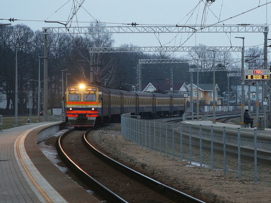 На северо-востоке Москвы мужчина погиб, попав под поезд