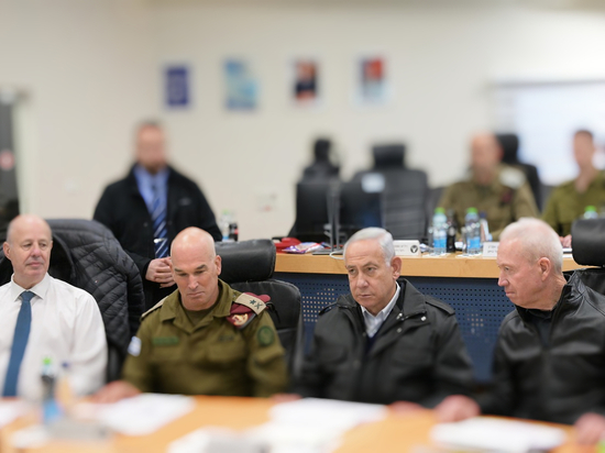 Нетаниягу вместе с военным руководством страны посетил Северный округ