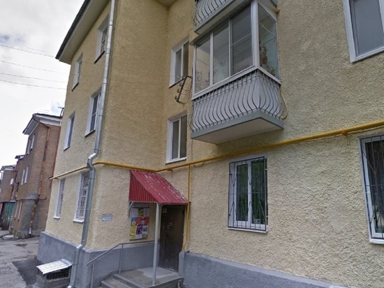 На Эльмаше в Екатеринбурге обнаружили труп во дворе дома