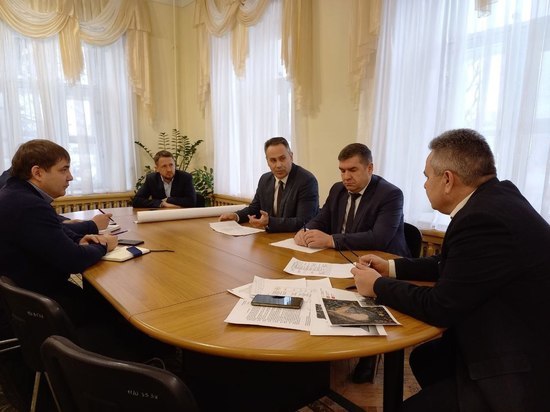 Глава городской администрации Костромы потребовал от руководства ТГК-2 увеличить темпы работ на теплосетях