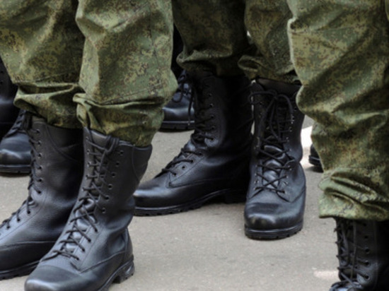 Генерал Соболев призвал отправлять «всю молодежь» на полгода на военные сборы