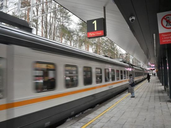 Мэр Варшавы пообещал передать Киеву 60 вагонов метро