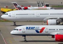 В СК возбудили дело против менеджеров чартерной авиакомпании Azur Air по подозрению в даче взятки
