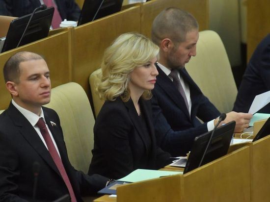 Депутат Госдумы Стенякина предложила создать список артистов с запретом на госфинансирование