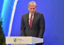 Президент России Владимир Путин концептуально поддержал инициативу о повышении призывного возраста в стране, однако подробности по данному вопросу нужно узнавать в Минобороны РФ