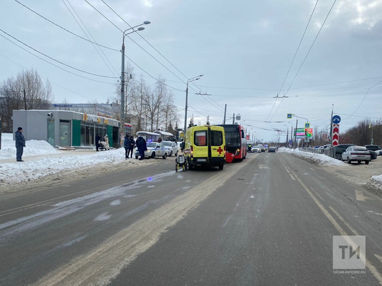 Возбуждено дело после столкновения автобуса и скорой в Казани