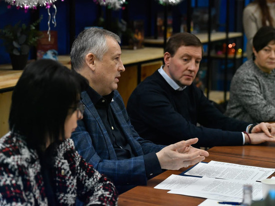 Турчак высоко оценил работу «Команды 47» во время встречи в Гатчине