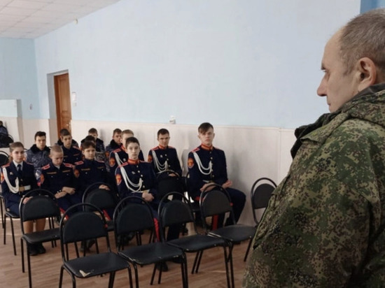 Тамбовские кадеты встретились с участником СВО