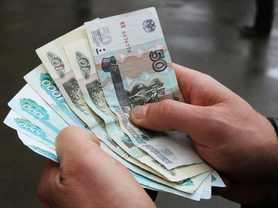 Откуда у россиян деньги: Росстат раскрыл любопытные данные