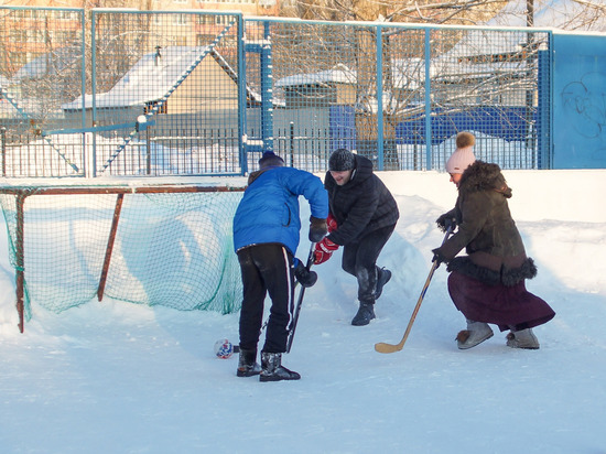 Чемпионат по хоккею на валенках стартует в Ижевске 14 января