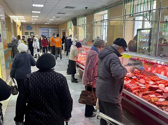 В кузбасской поликлинике закрыли мясной павильон: "Съехала колбаса"