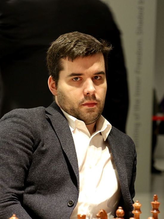 Непомнящий раскритиковал FIDE за запрет футболки с надписью про "дурачка"
