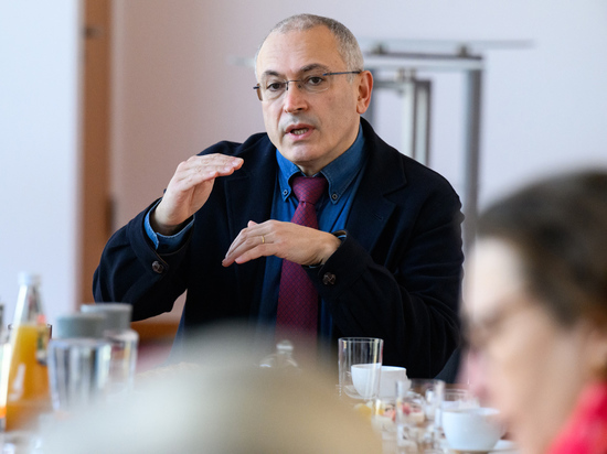Суд Москвы оштрафовал Ходорковского за отсутствие маркировки иноагента
