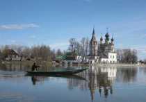 Село Холуй в Ивановской области, является знаменитым центром лаковой миниатюрной живописи, хорошо известным даже за пределами нашей страны