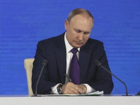 После выступления на СПЧ Евы Меркачевой Путин поручил отменить кандалы для женщин-обвиняемых