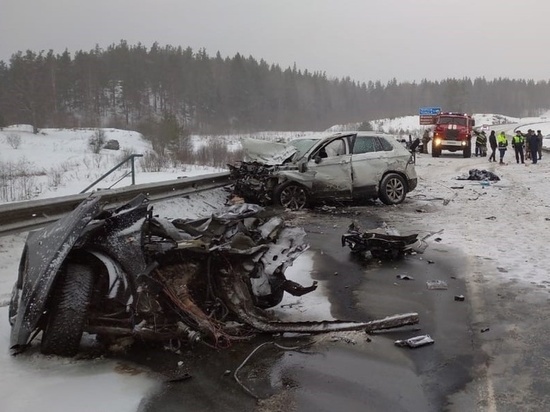 Появились фотографии с места страшного ДТП на юге Карелии