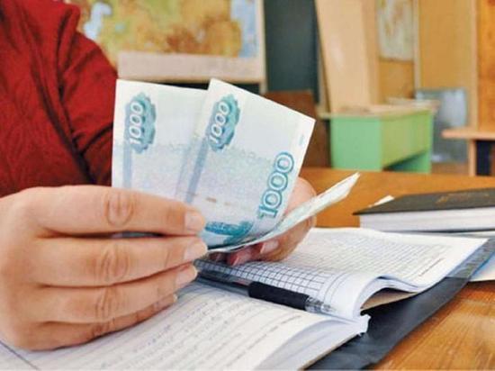 Владимирцам начали перечислять детские пособия за январь