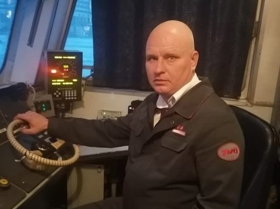 Машинист рассказал подробности спасения 12-летней девочки на железной дороге в Новосибирске