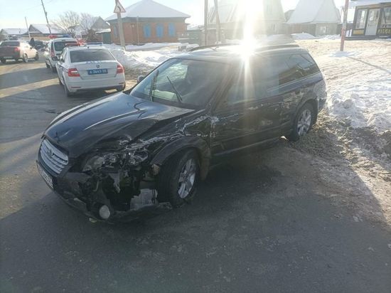 Две девочки пострадали в Омске в аварии с участием пьяного водителя
