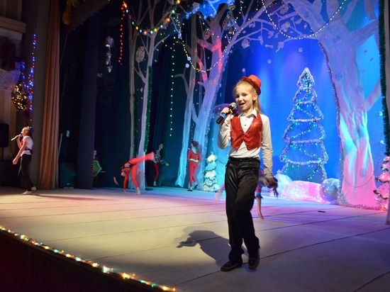 В Смоленске состоялся концерт "Новый год и все, все, все"