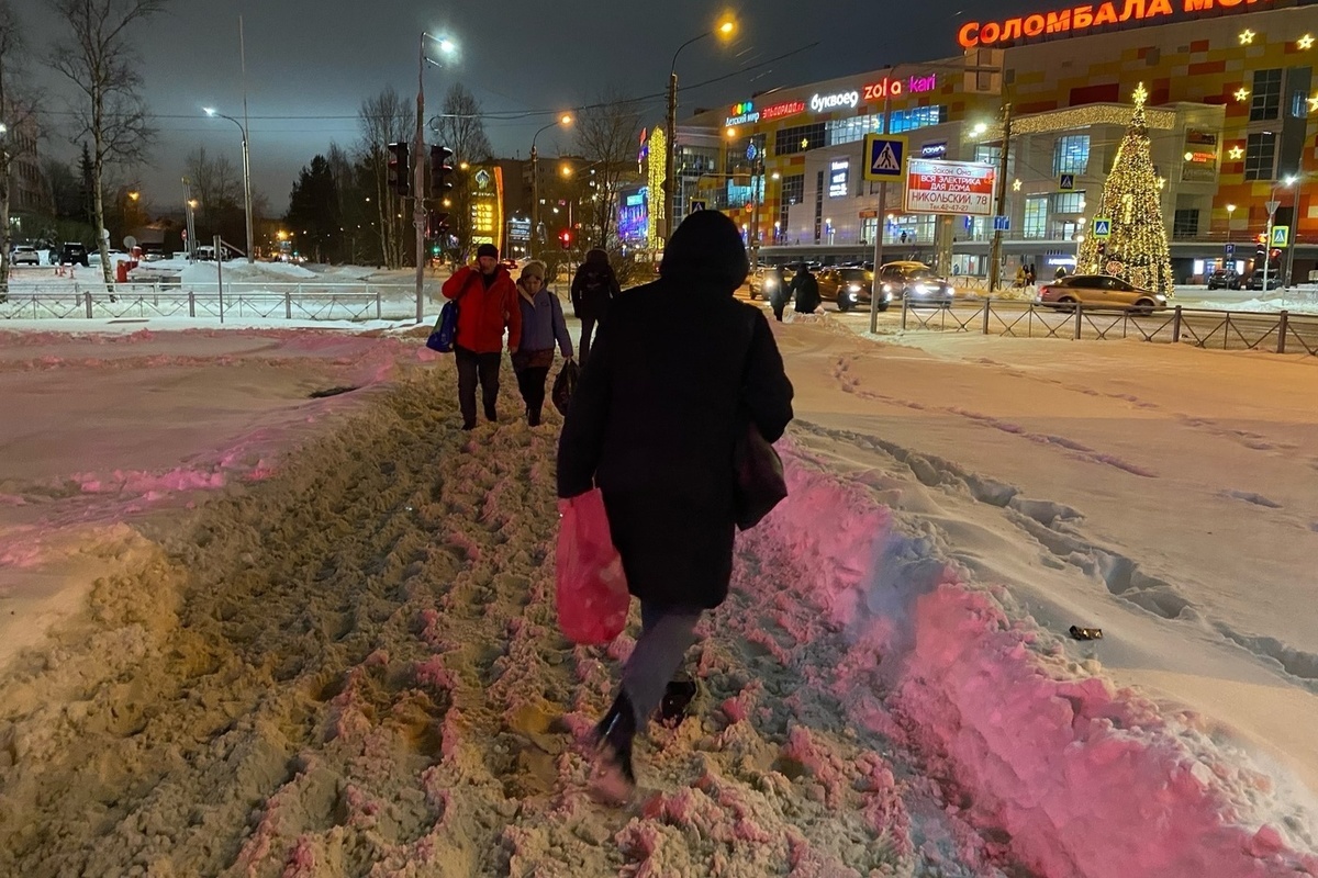 Месиво из талого снега портит жизнь архангелогородцам - МК Архангельск