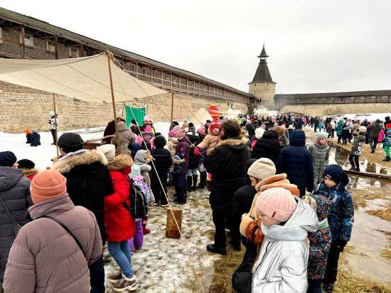 Для детей псковских участников СВО провели елку в Кремле