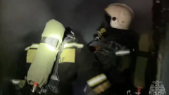 МЧС показало видео пожара в Омске, в котором погибла женщина с тремя детьми