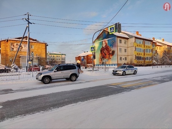 В Тарко-Сале иномарка сбила школьницу