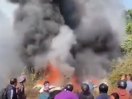 «Самолет разлетелся на куски»: подробности авиакатастрофы с россиянами в Непале