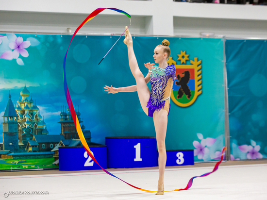 Гимнастки, стремящиеся к вершинам спорта, блестяще выступили в Петрозаводске