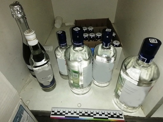 Полицейские Чукотки выявили 25 нарушений при продаже спиртного