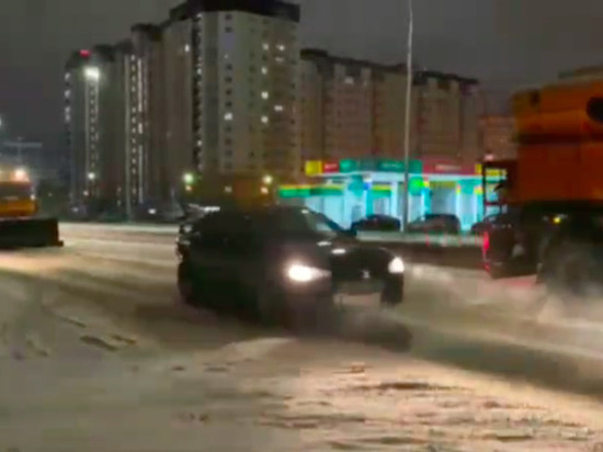 179 единиц коммунальной техники занимались уборкой снега с улиц Красноярска