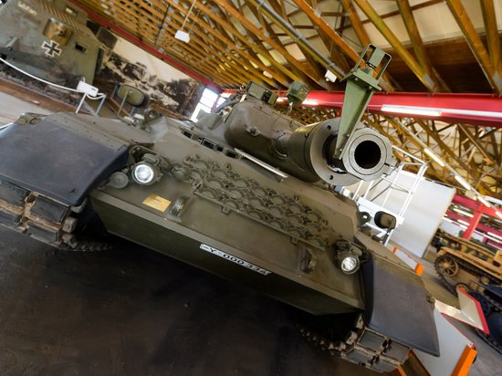 Немецкий производитель танков остудил надежды Киева на скорые поставки