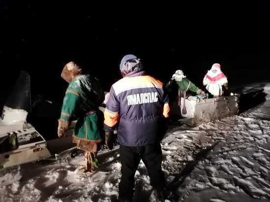 Сломался снегоход: ямальские спасатели помогли детям и взрослым вернуться домой