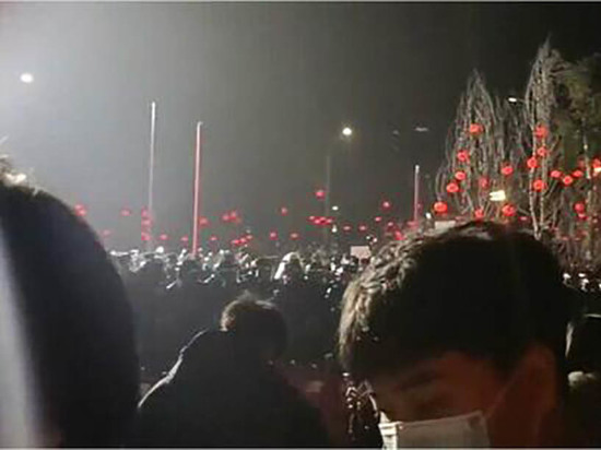 Массовые протесты вспыхивают в китайском мегаполисе из-за увольнений