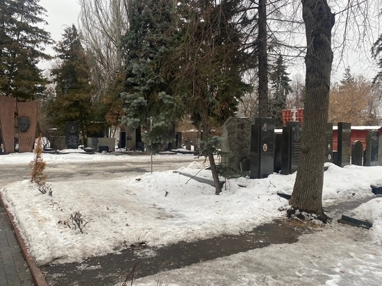Инну Чурикову на Новодевичьем кладбище похоронят рядом с Меньшовым и Лановым