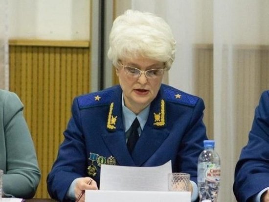 Бывшему зампрокурора Любови Кузьменок продлили содержание под стражей