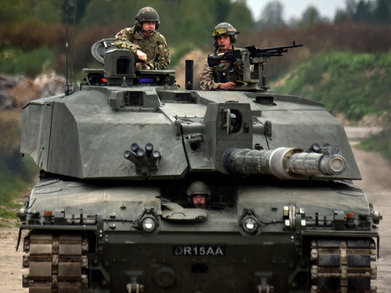 Британцы назвали передачу Украине танков Challenger 2 актом госизмены