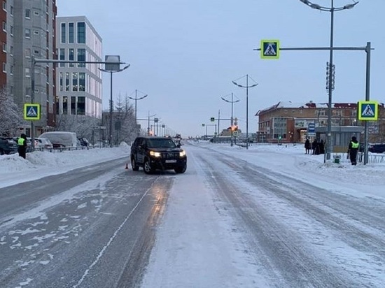 Ушиб ноги: в ГИБДД прокомментировали наезд авто на школьника в Новом Уренгое