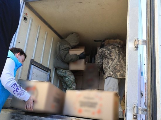 Две тонны гуманитарного груза отправили мобилизованным из Зауралья