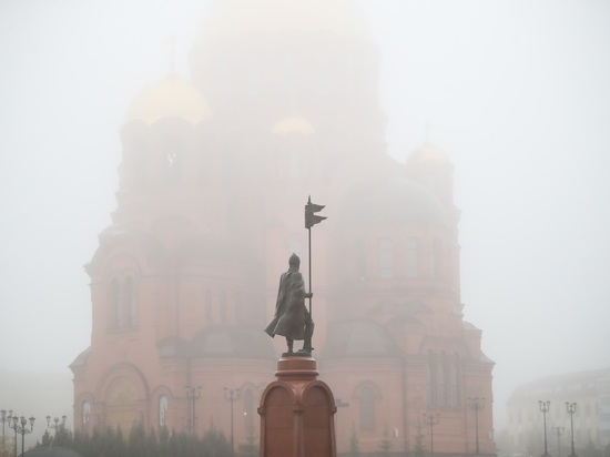 Ко 2 февраля в Волгограде монтируют трибуны на площади Павших Борцов