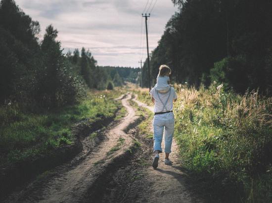 На поддержку семей с детьми в Свердловской области потратят 51 миллиард рублей