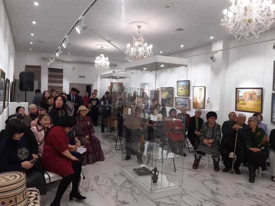 В Намском районе Якутии открыли выcтавку местных художников