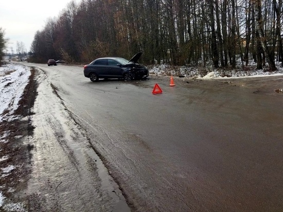Зазевавшаяся автоледи устроила в Орле ДТП с пострадавшим