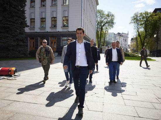 Welt: экс-премьер Болгарии Петков был инициатором отключения РФ от SWIFT