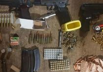 У обычного московского пенсионера сотрудники правоохранительных органов обнаружили целый арсенал оружия